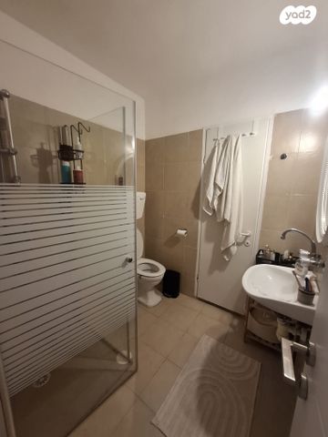 דירה, חיים נחמן ביאליק 15, שכונה ב', באר שבע