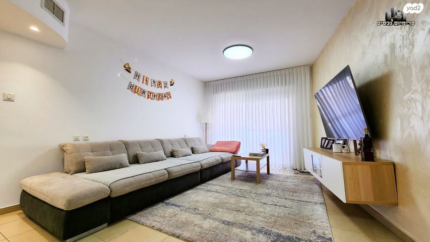 דירה, הזמיר, נהריה הירוקה, נהריה