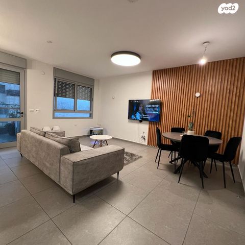 דירה, שמעון פרס 7, המחנה הצבאי, קרית מלאכי