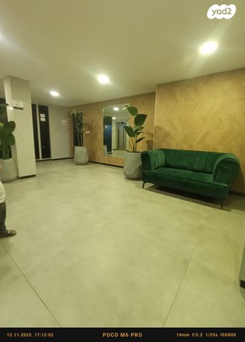 דירת גן, נווה שרון / שער העיר, נתיבות