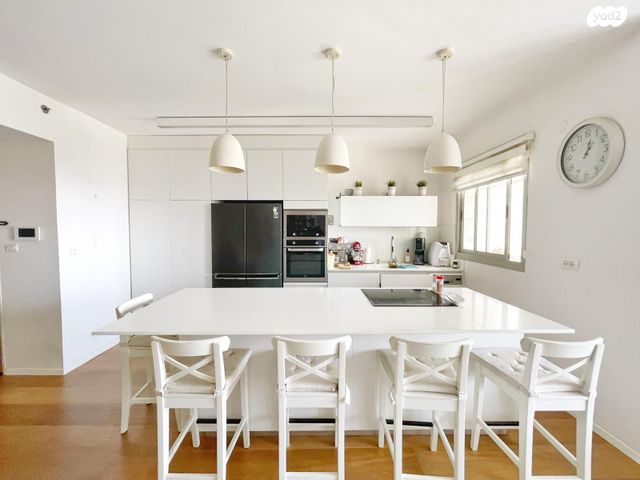 דירה, הנשיא הראשון, א' / צפון מזרח העיר, רחובות