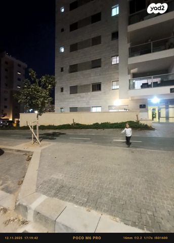 נווה שרון / שער העיר