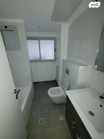 דירה, סנהדרין, עליות, רמת גן