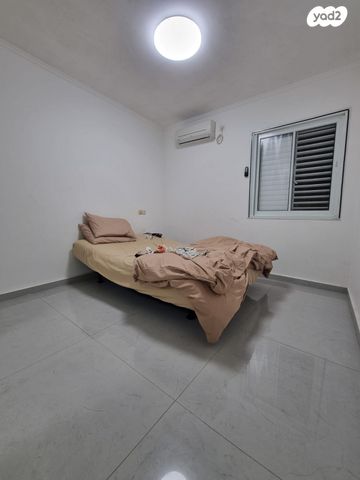 דירה, זכריה, גבעת ציון, אשקלון