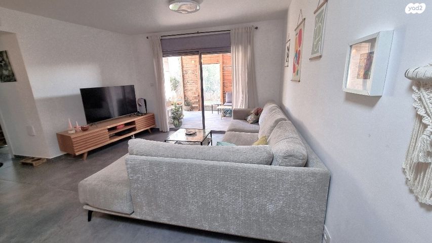 דירת גן, שער הגיא, יקנעם עילית