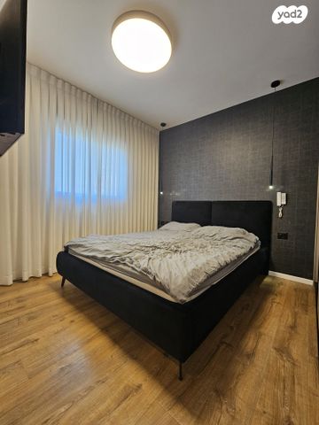 דירה, לאה גולדברג 4, גדרה מזרח, גדרה