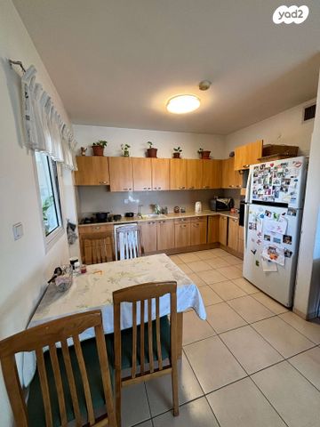 דירה, המאבק 11, תל גנים, גבעתיים