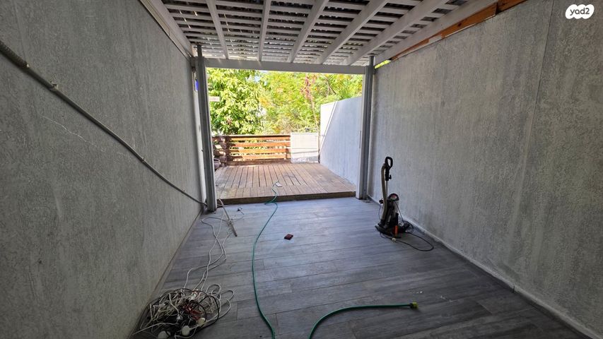 דירה, ששת הימים, הראשונים, שלומי