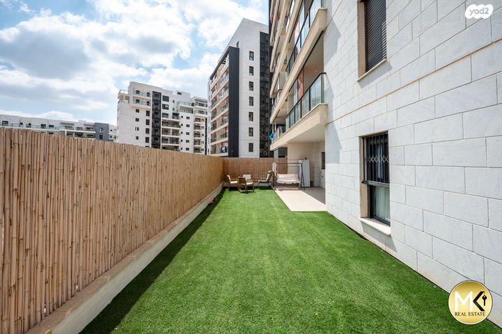 דירת גן, שעורה, פרדס חנה כרכור