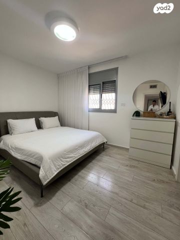 דירה, משה קהירי, רמות הרכס, באר שבע