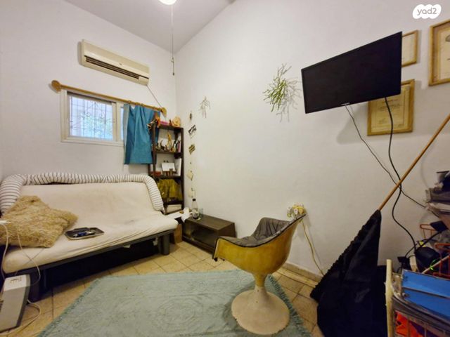 דירת גן, עובדיה מברטנורה 1, הצפון הישן - צפון, תל אביב יפו