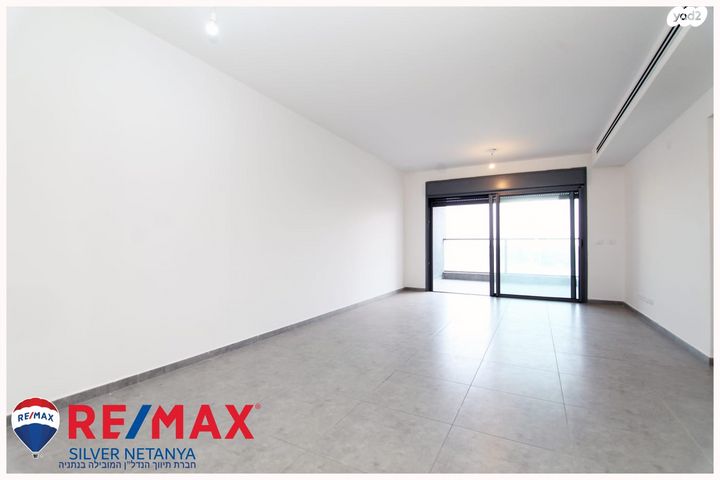 דירה, הרב נריה 3, קרית השרון, נתניה