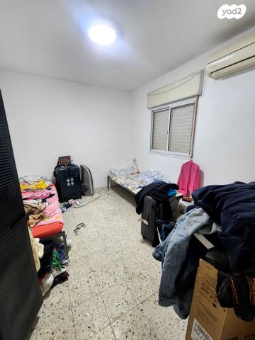 דירה, אורן, החורש, חריש