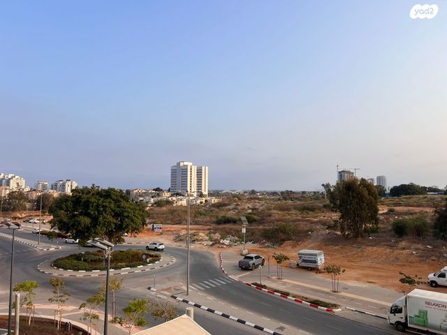 דירה, אמנון ליפקין שחק, נוף הטיילת, נתניה