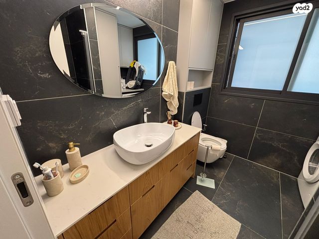 דירה, הדר, רמת השרון