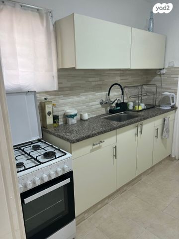 דירה, יצחק בן צבי 1, גיורא, רמלה