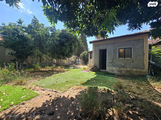 דו משפחתי, הרימונים, בית אליעזר, חדרה