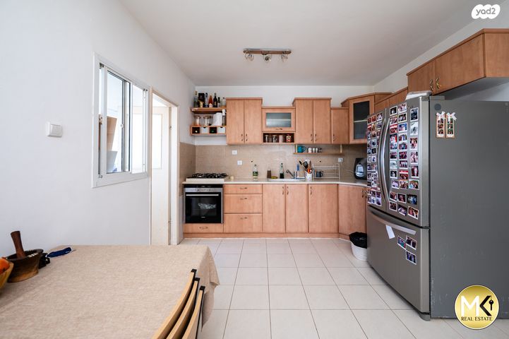 דירה, המסילה, פרדס חנה כרכור