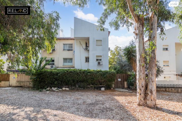 דירת גן, נווה גנים, פרדס חנה כרכור