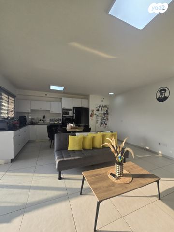 דירה, הר שלמה, היובל, אור עקיבא