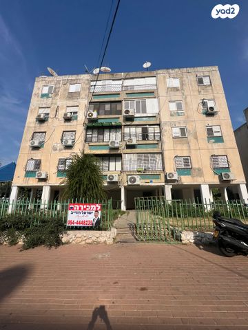 דירה, יצחק בן צבי 1, גיורא, רמלה