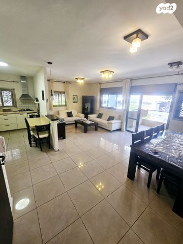 דירה, שכונת חשמונאים, מרכז העיר א, רמת גן