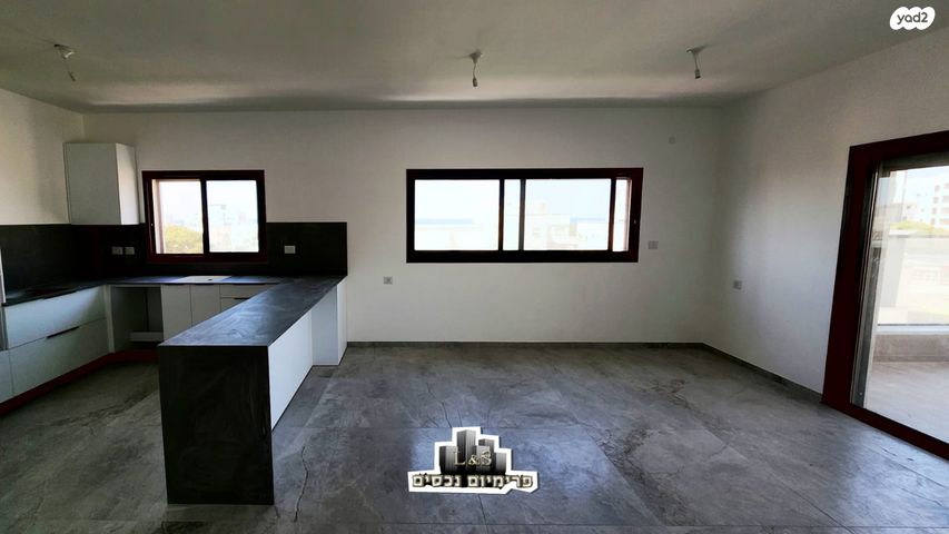 דירה, דוד רמז, עיר, מרכז העיר, נהריה