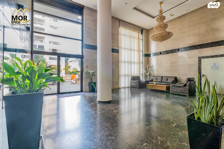 דירה, נאות רבין, יבנה