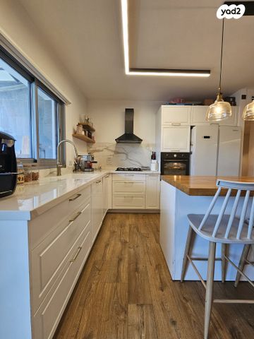 דירה, לאה גולדברג 4, גדרה מזרח, גדרה