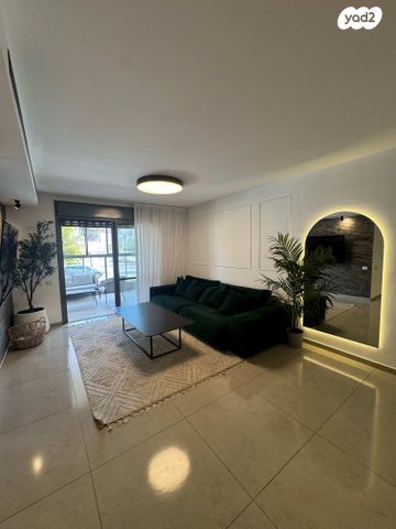 דירה, אשכולית, רמות הרכס, באר שבע