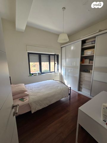 דירה, שמואל הנגיד 8, מרכז העיר, ירושלים