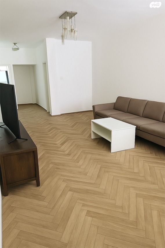 דירה, בית וגן 6, לב העיר, בת ים