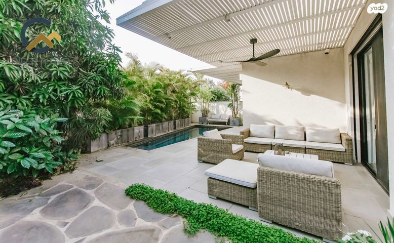 מתחם 19 - 20 (מתחם הפרחים)