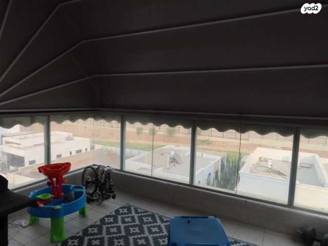 דירה, נעמי שמר, כרמי גת, קרית גת