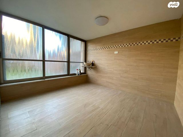 טריפלקס, חפץ חיים, אברמסקי, קרית אתא