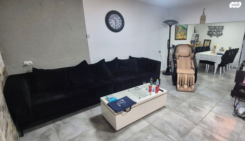 דו משפחתי, בית שאן