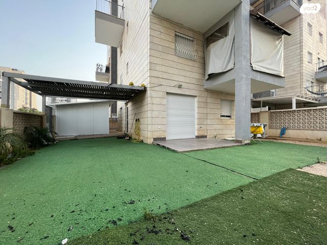 דירת גן, משה רבנו, אחיסמך, לוד