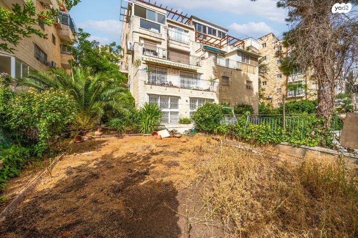 דירה, הרב עוזיאל, בית וגן, ירושלים