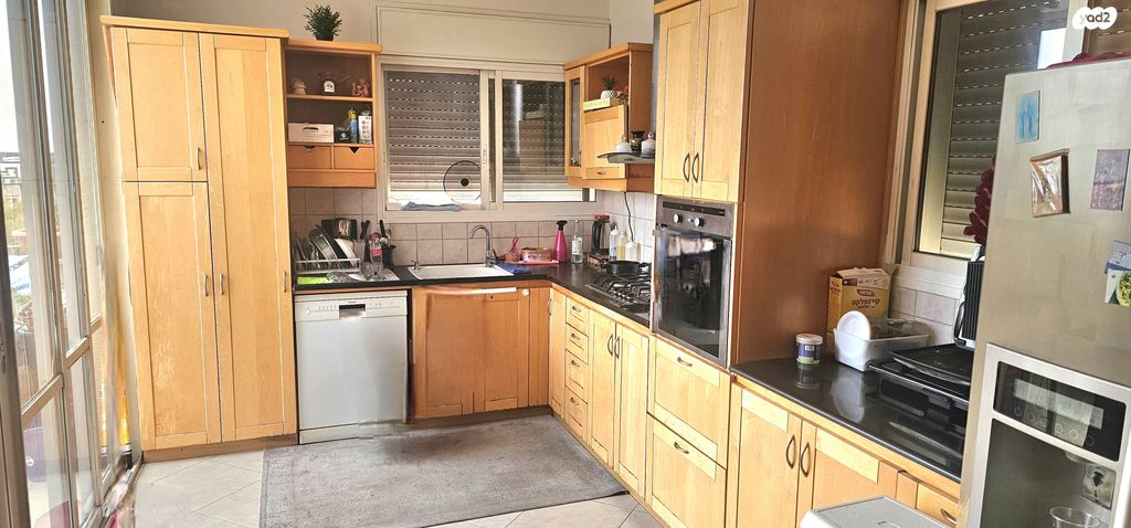 גג/ פנטהאוז, המושבה הגרמנית, חיפה