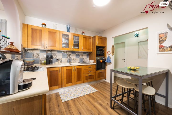 דירת גן, אלמוגן, הנחלים, מודיעין מכבים רעות