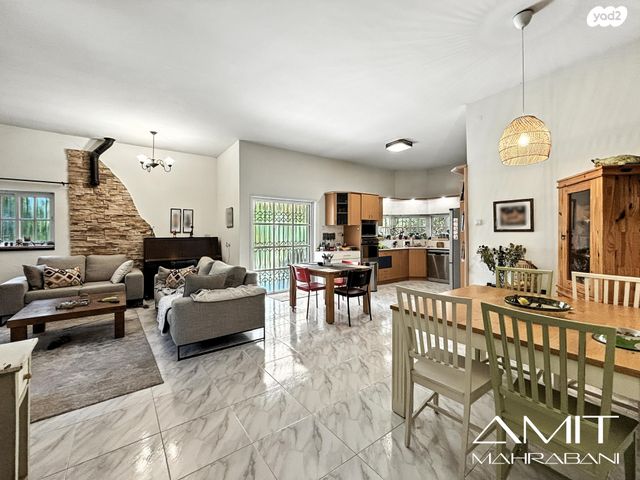 בית פרטי/ קוטג', להבים