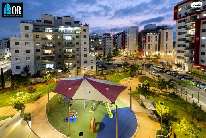 דירה, דליה רביקוביץ, נאות שמיר, יבנה