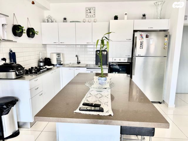 דירה, שעריים, רחובות