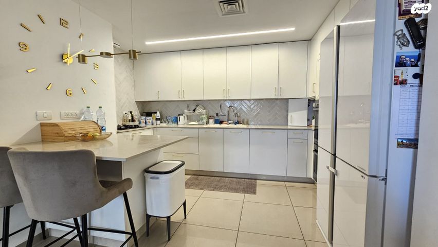 דירה, אבא אבן, קרית הלאום, ירושלים