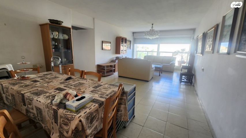 דירה, הדר, רמת השרון