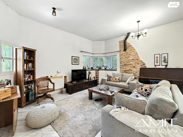 בית פרטי/ קוטג', להבים