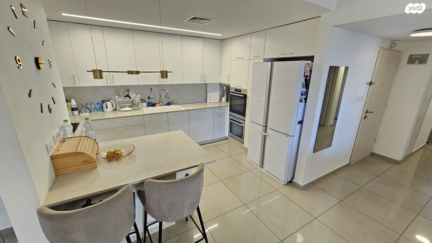 דירה, אבא אבן, קרית הלאום, ירושלים