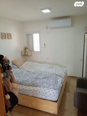 דירה, הפלמ"ח 641, אלי כהן, ירוחם