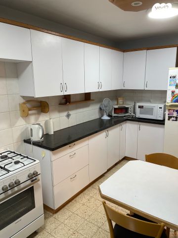 דירה, סוקולוב 18, ארלוזורוב, כפר סבא