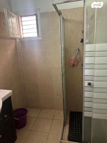 דירה, בן גוריון, פועלים א, כפר סבא